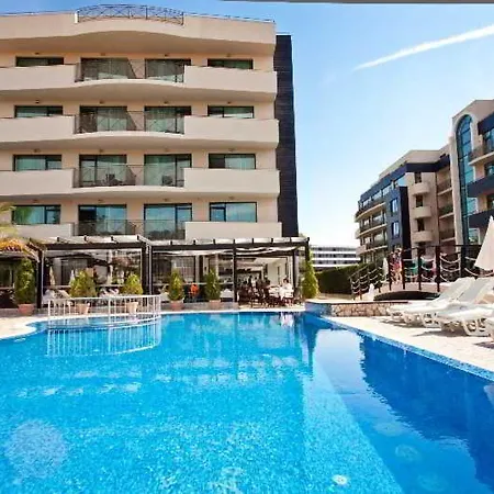 Lion Sunny Otel 4*