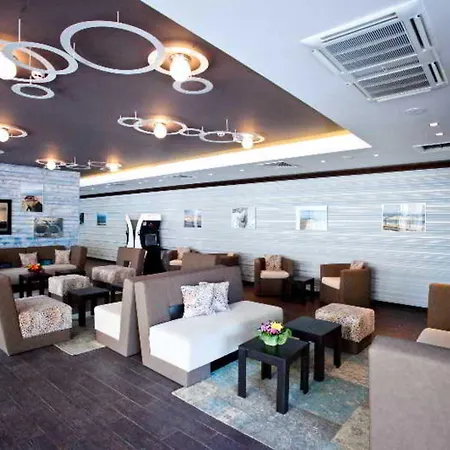 Lion Sunny Отель 4*