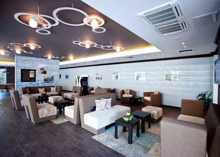 лион Хотел 4*