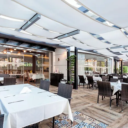 Hotel Lion Sunny Słoneczny Brzeg